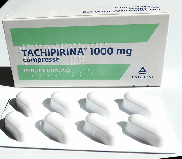 Tachipirina 1000, chi non deve assolutamente assumerla: i rischi